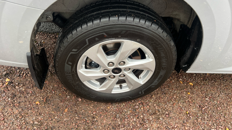 Ford Transit Custom 320 L2 Petrol Fwd 2.5 PHEV 232ps H1 Double Cab Van Limited Auto